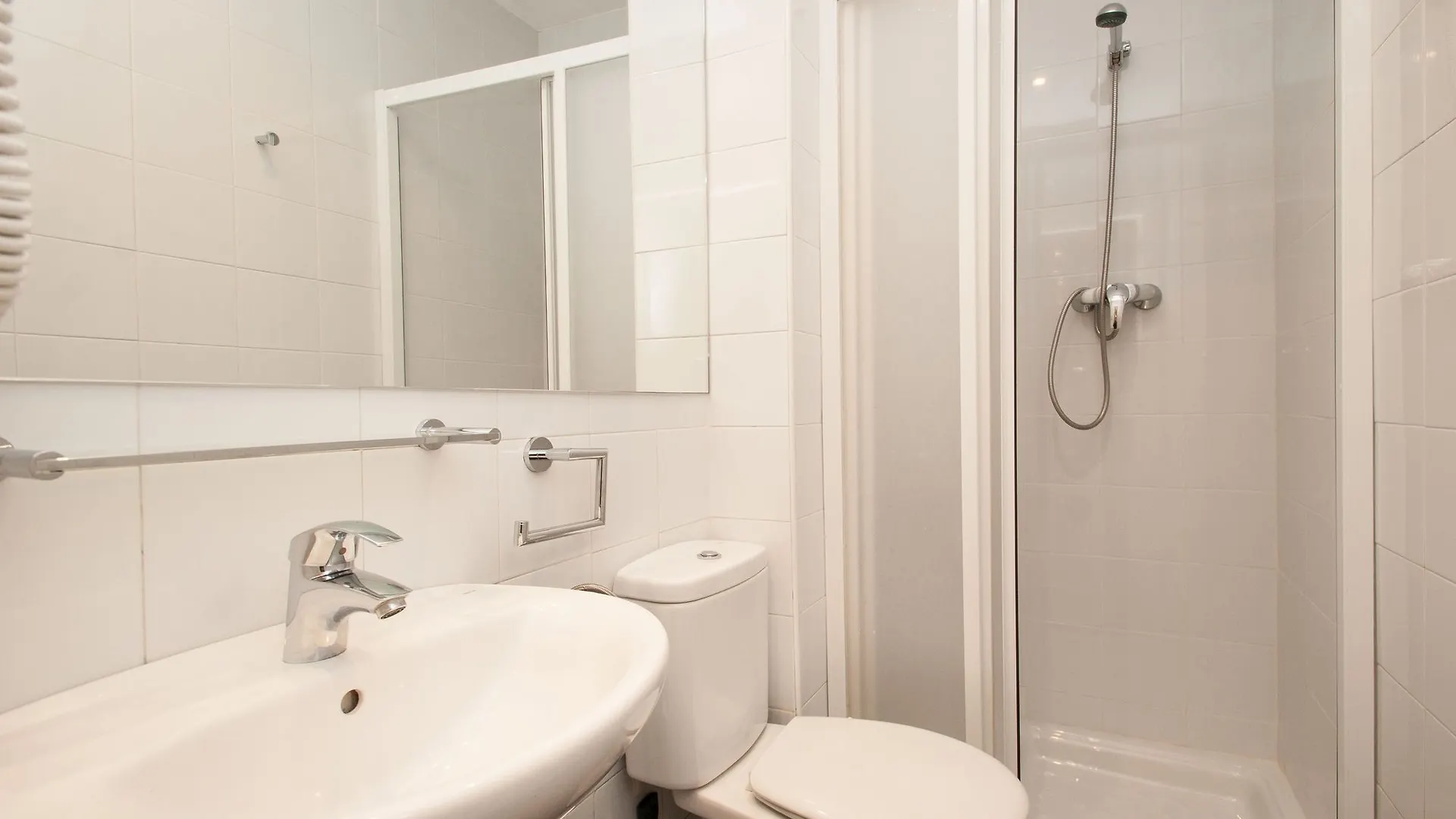 Ssg Liceo Apartments Barcelona Spain